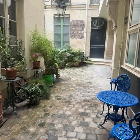 Petit Cocon Sur Ile St Louis Appartamento *