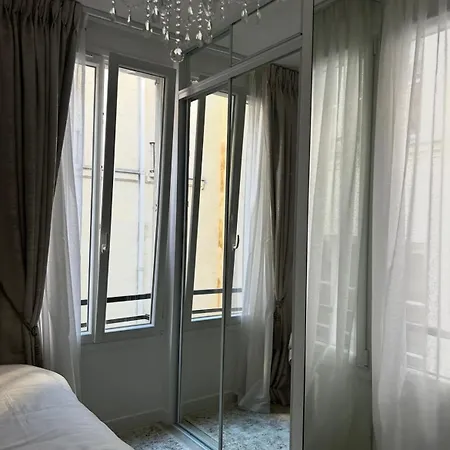 Petit Cocon Sur Ile St Louis Appartamento *